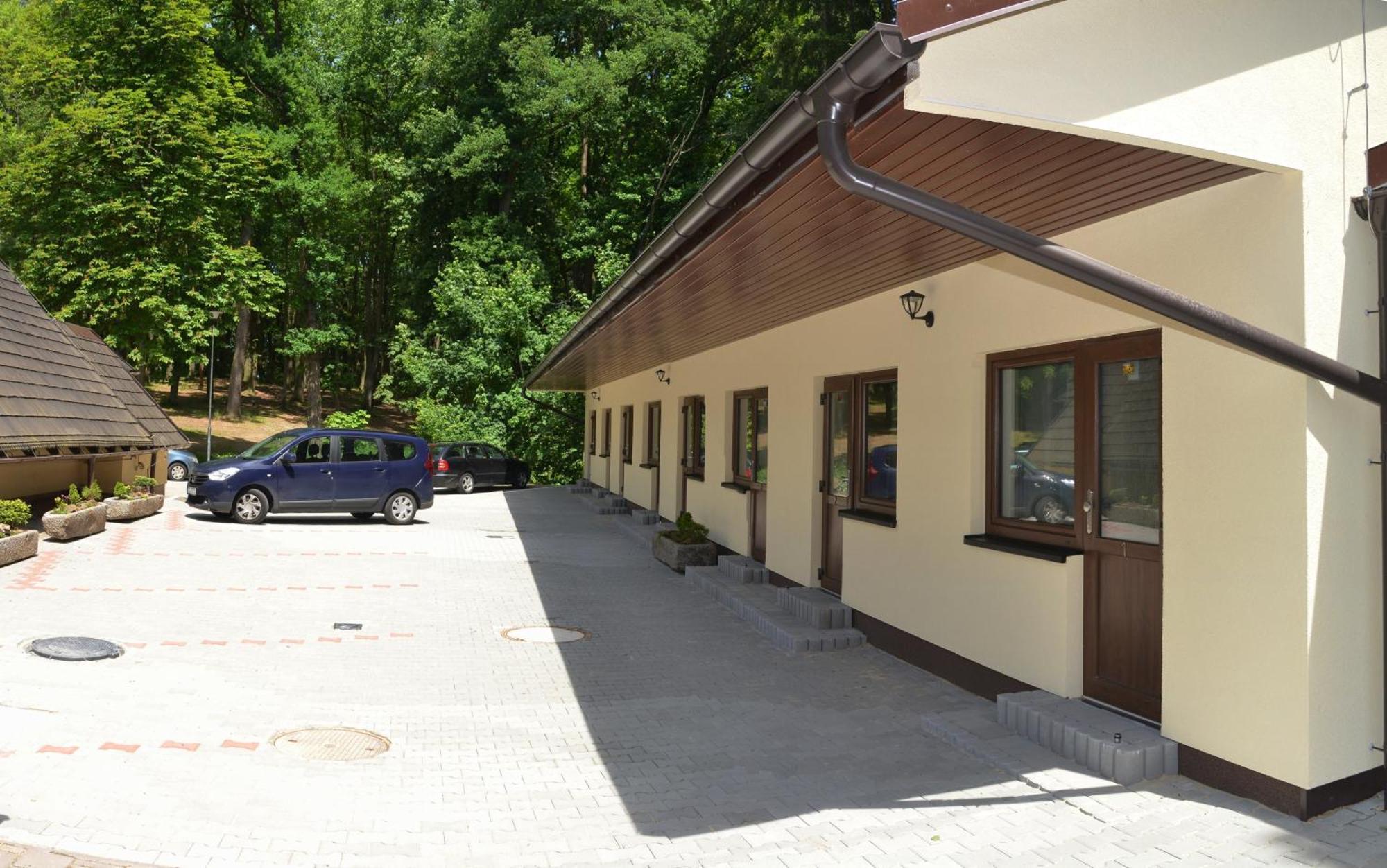 Penzion A Restaurace Pintovka 塔博尔 外观 照片